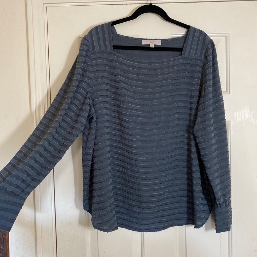 Stylish Gray Blouse Ann Taylor Loft Misses XXL EUC